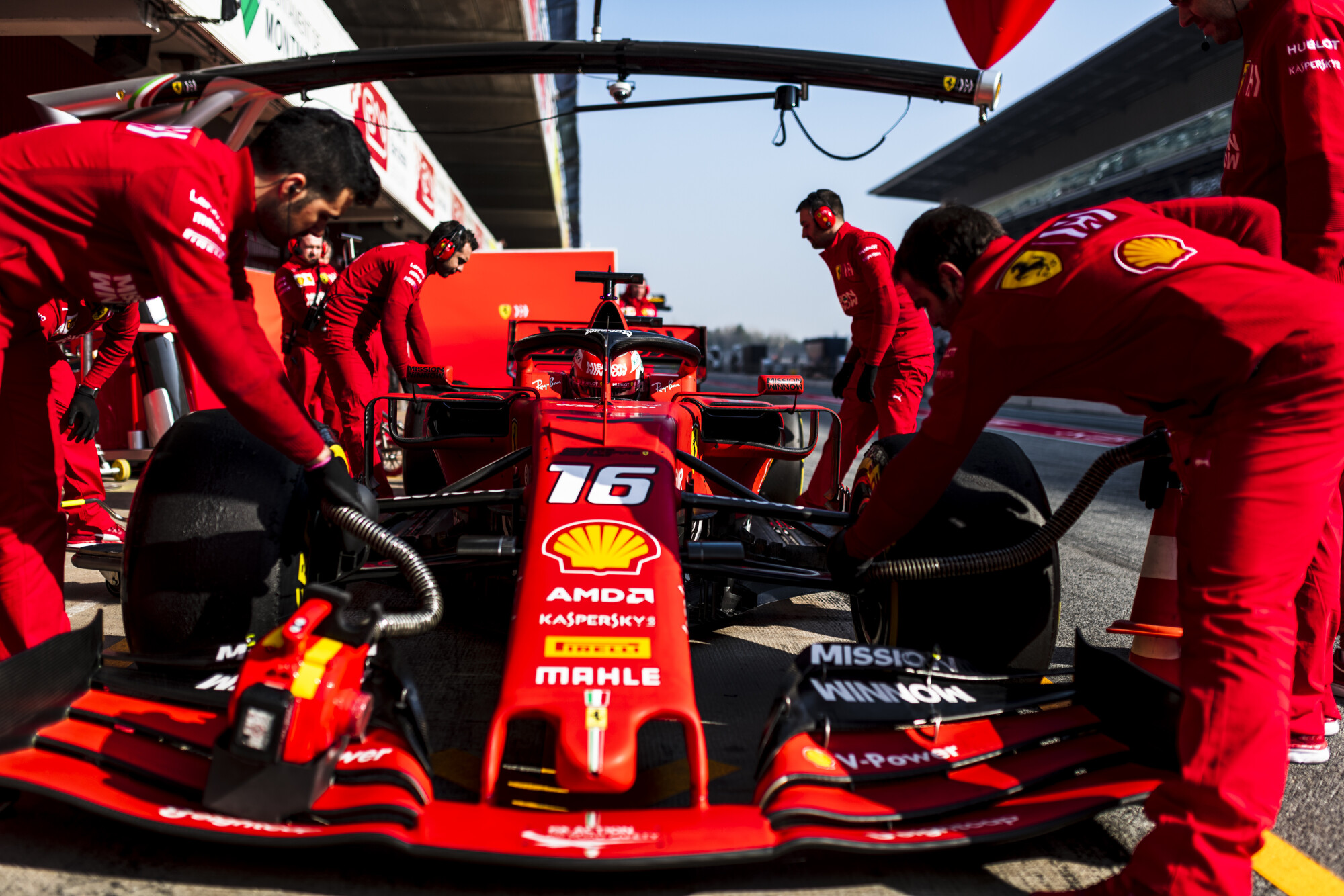 190038-test-barcellona-leclerc-day-4