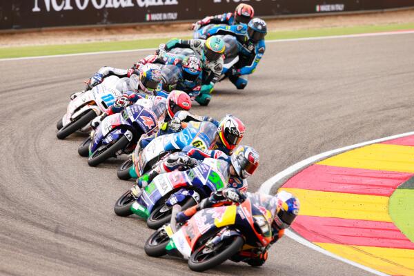 images_2016_MotoGP_09_160925-ARA-moto3