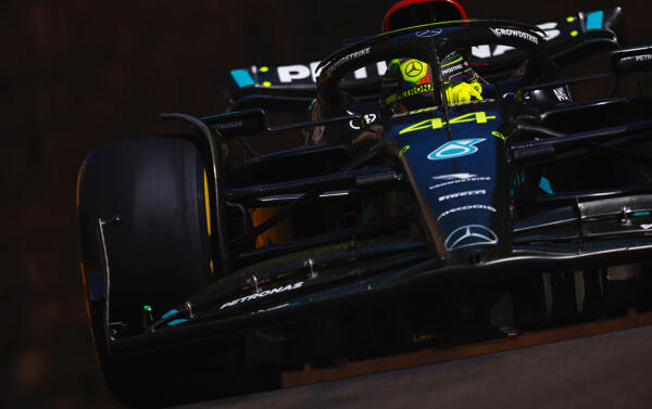 hamiltonmercedes2023