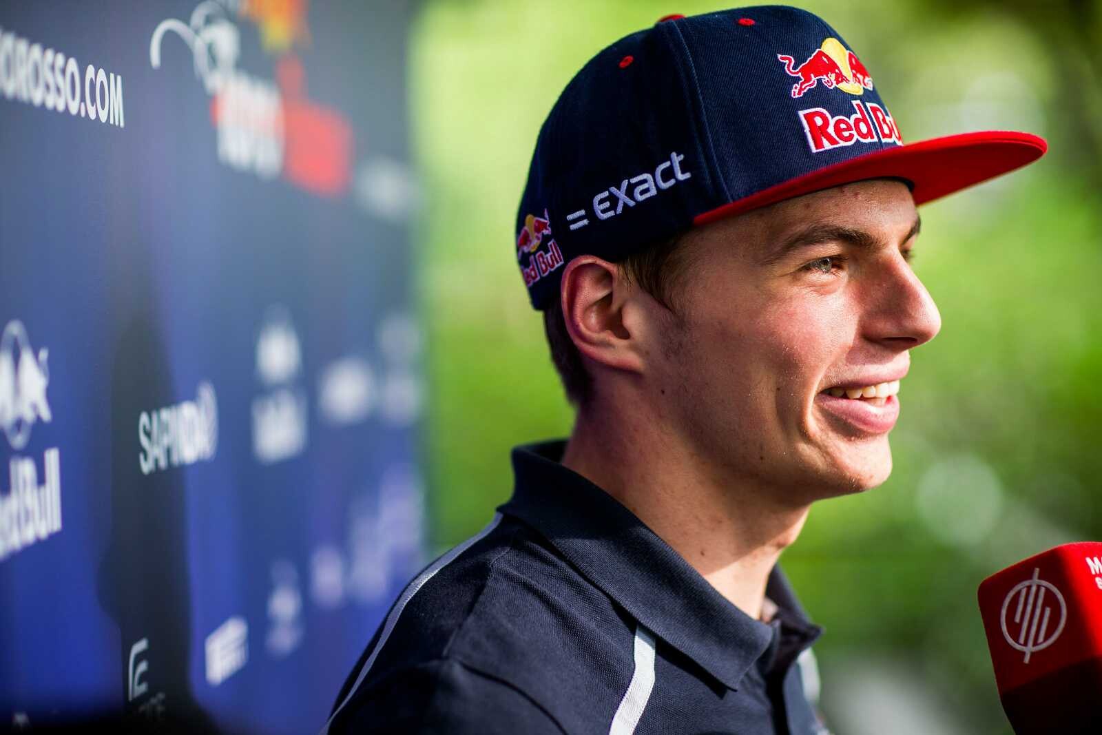 Max_Verstappen_Scuderia_Toro_Rosso_GP_China_2016