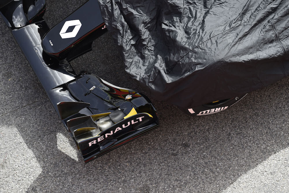 images_Formule1_2016_nieuws-februari_22-02_barcelona_renault_d1_2