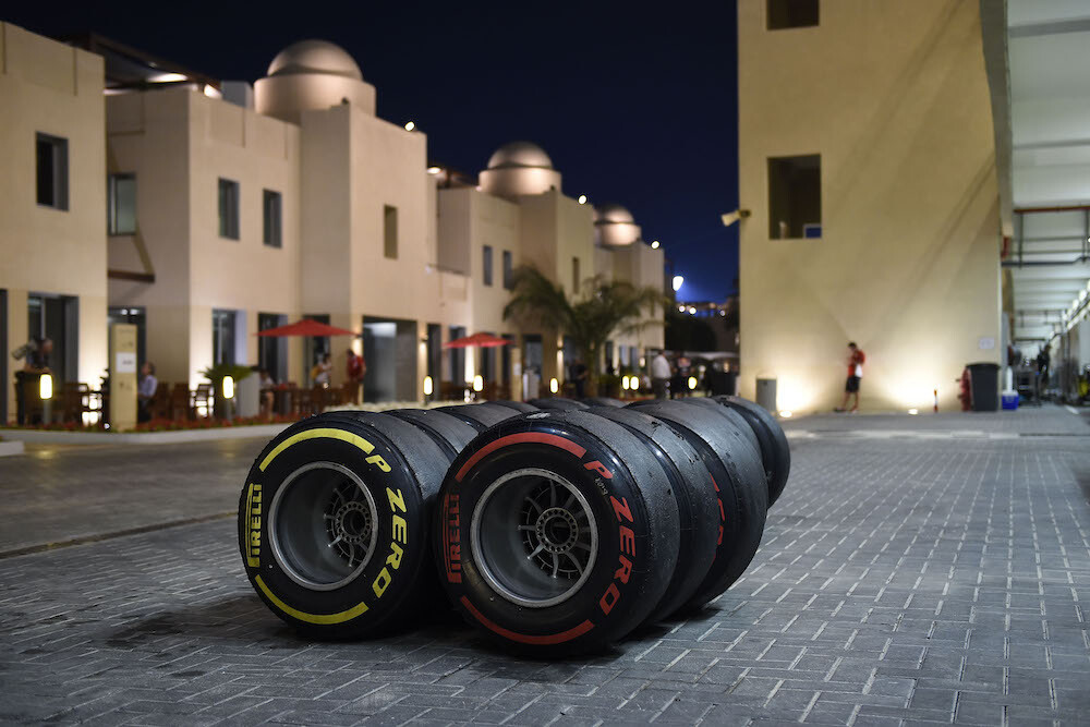 images_Formule1_2015_nieuws-dec_pirelli_abudhabi