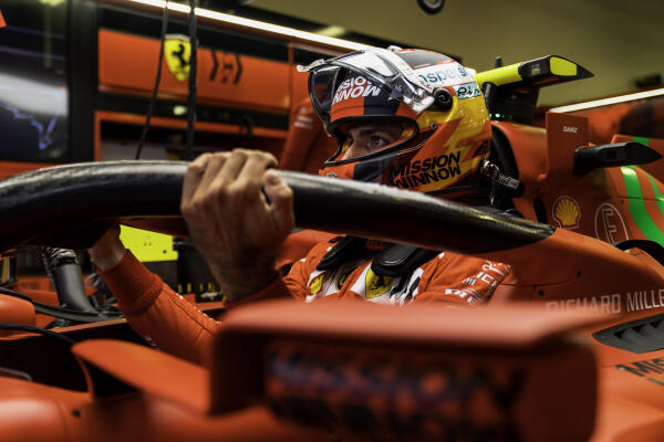 210100-scuderia-ferrari-mexico-gp-friday