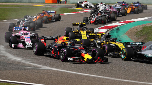 1920x1080-Daniel-Ricciardo-Red-Bull-Racing-GP-China-2018