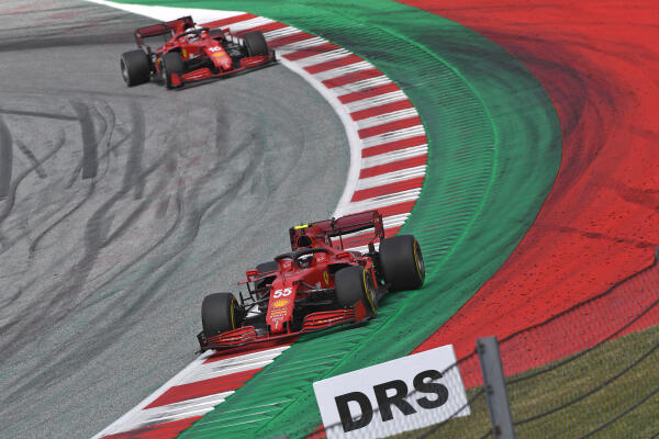 210036-scuderia-ferrari-austrian-gp-race