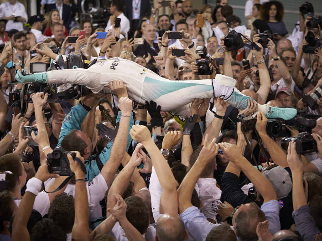 Nico-Rosberg-Mercedes-Wereldkampioen