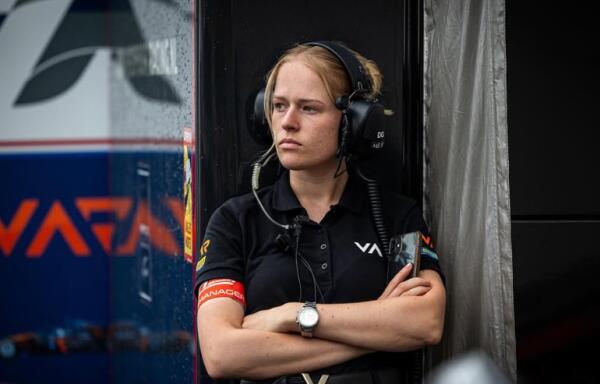 Daniëlle Geel, Instagram