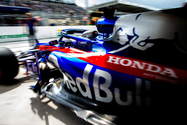 AP-1XFPEDJWS1W11_hires_jpeg_24bit_rgb