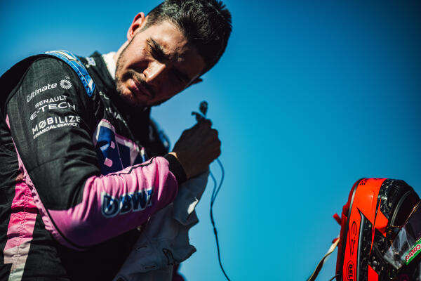 Ocon Australië oortjes