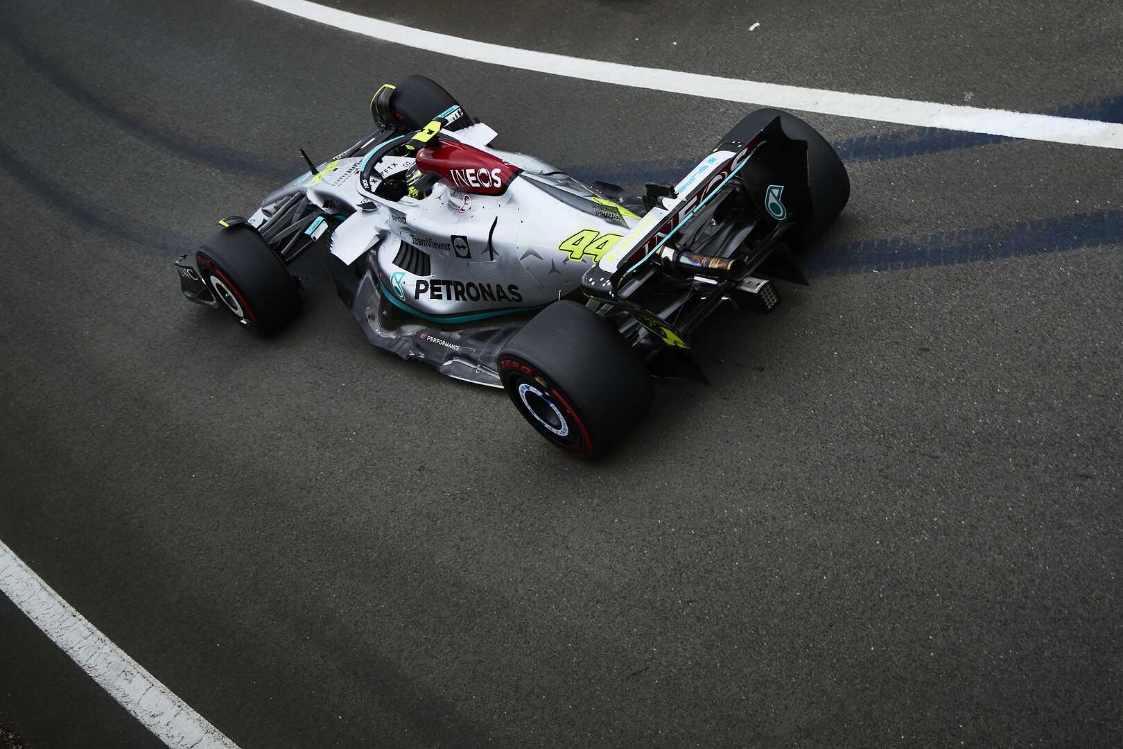 Lewis Hamilton track silverstone