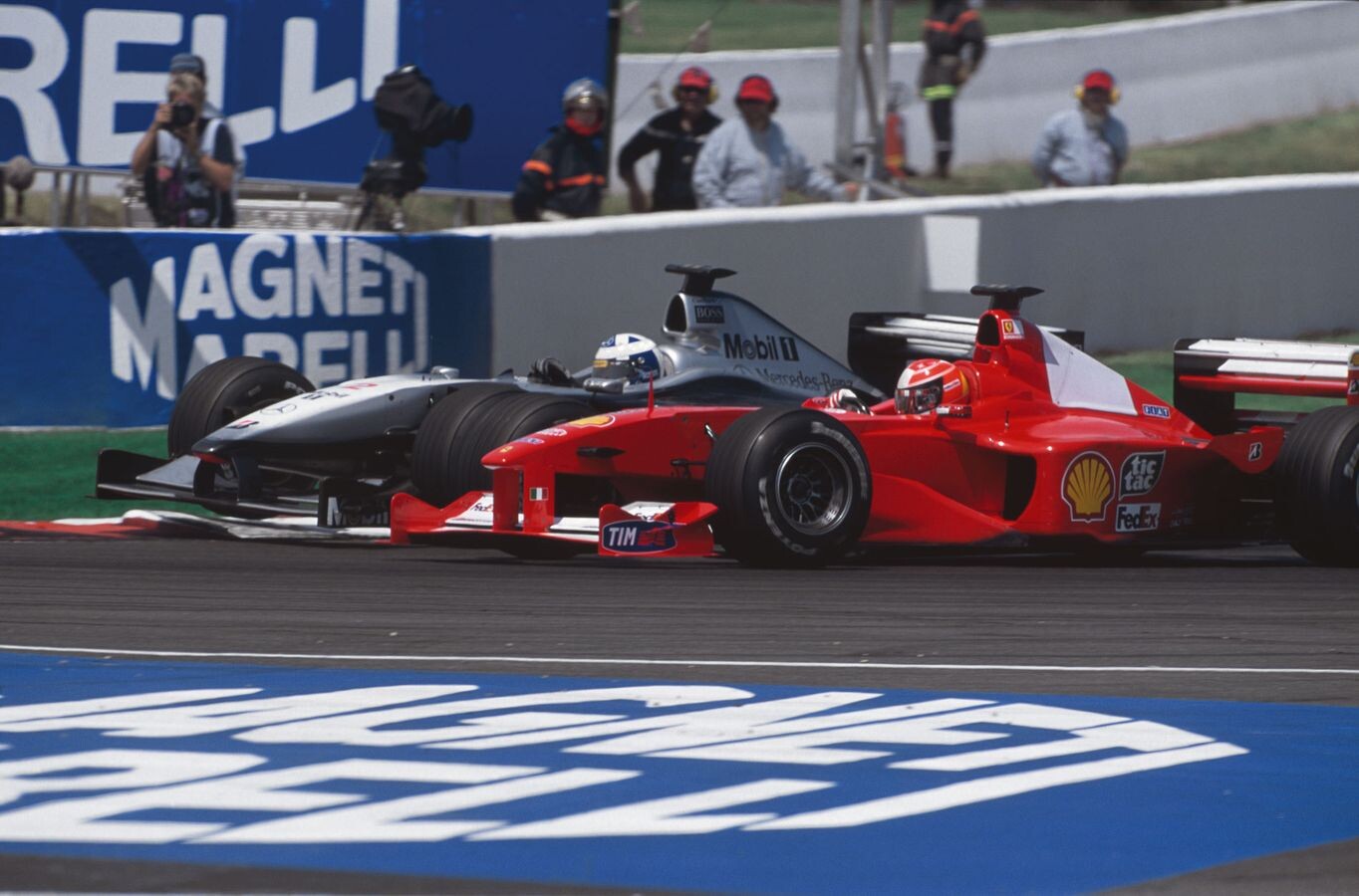 images_Formule1_2015_nieuws-juni_David_Coulthard_McLaren_Michael_Schumacher_GP_Frankrijk_2000