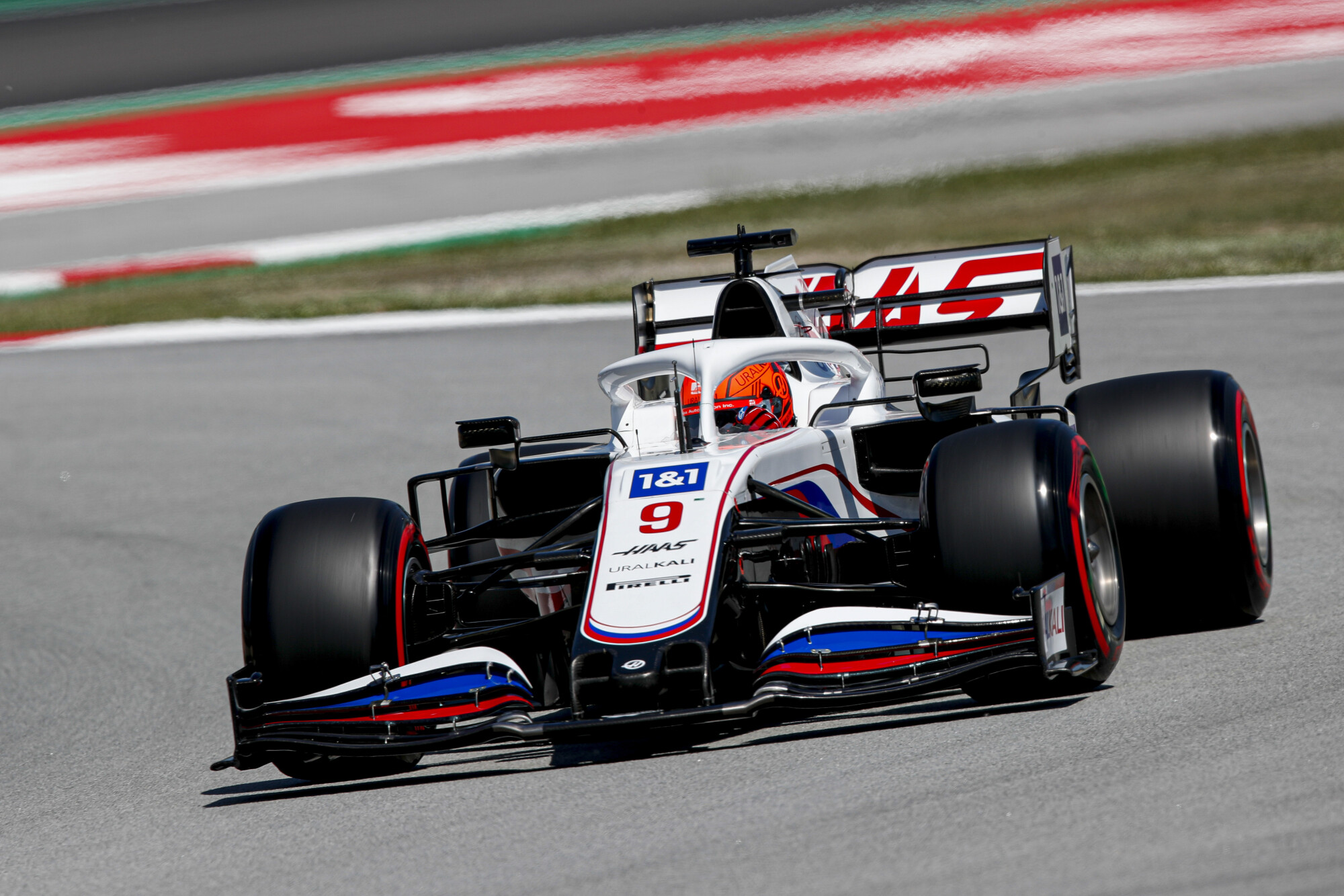 1018599655-LAT-20210508-GP2104_131104_09I3521-171