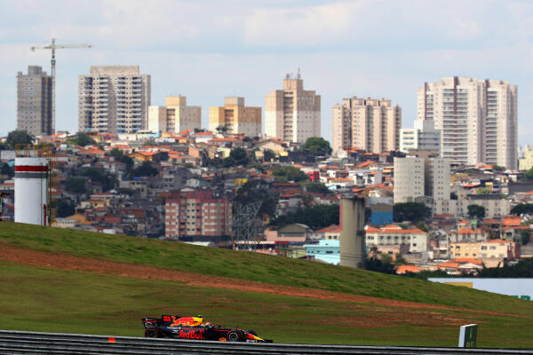 P-20171110-01886_news