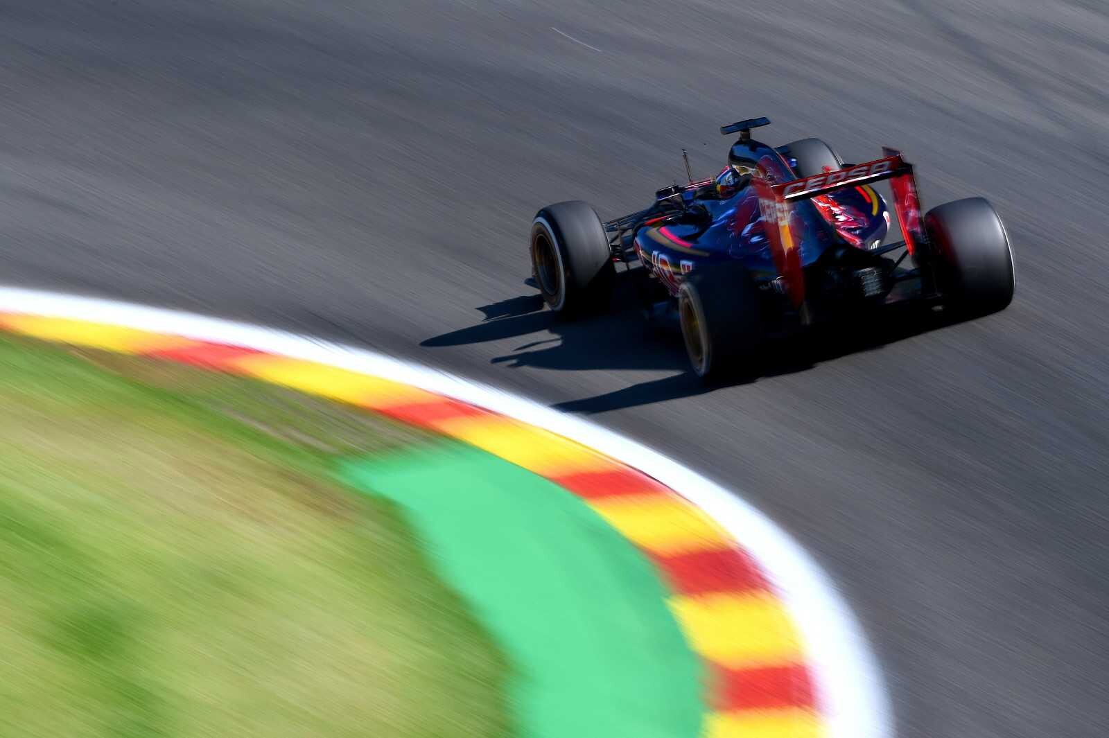 Max_Verstappen_Scuderia_Toro_Rosso_Grand_Prix_Belgie_2015