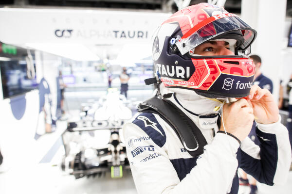 SI202112040333_hires_jpeg_24bit_rgb