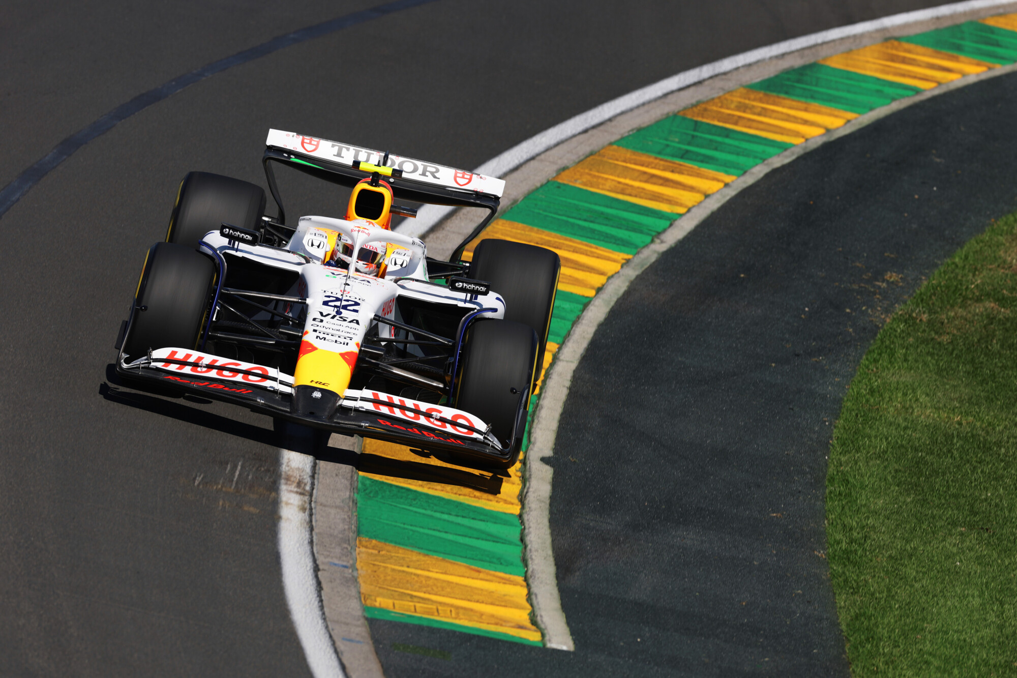 Yuki Tsunoda Isack Hadjar Racing Bulls albert park