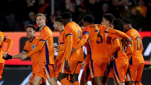 Uitzwaaiwedstrijd Jong Oranje Groningen