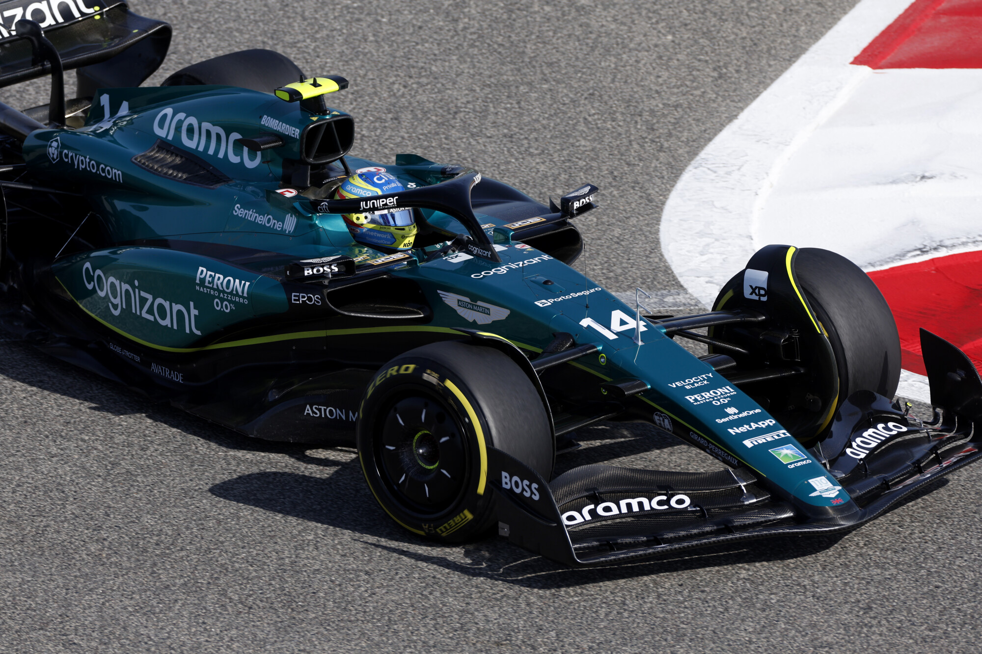 Alonso in Auto VT1 GP Bahrein