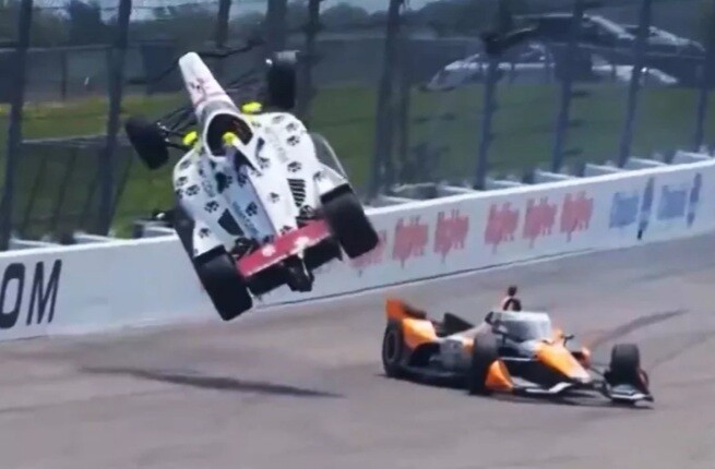 Crash Sting Ray Robb Iowa