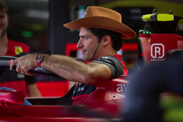 sainz ferrari cota 2022