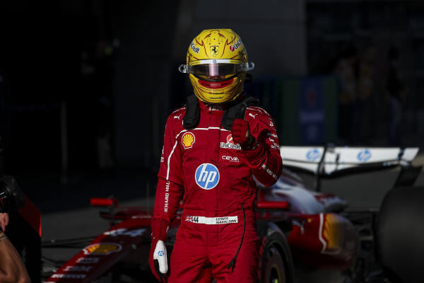 Lewis Hamilton Pole Position China 2025