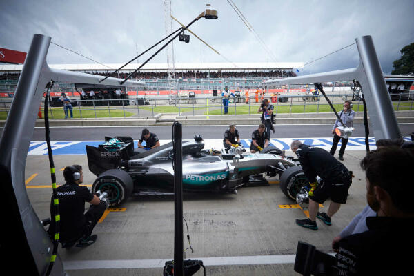 Lewis_Hamilton_Mercedes_AMG_F1_F1_GP_Groot_Brittannie_2016_T