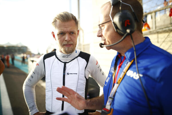 Kevin Magnussen zondag Abu Dhabi 2022