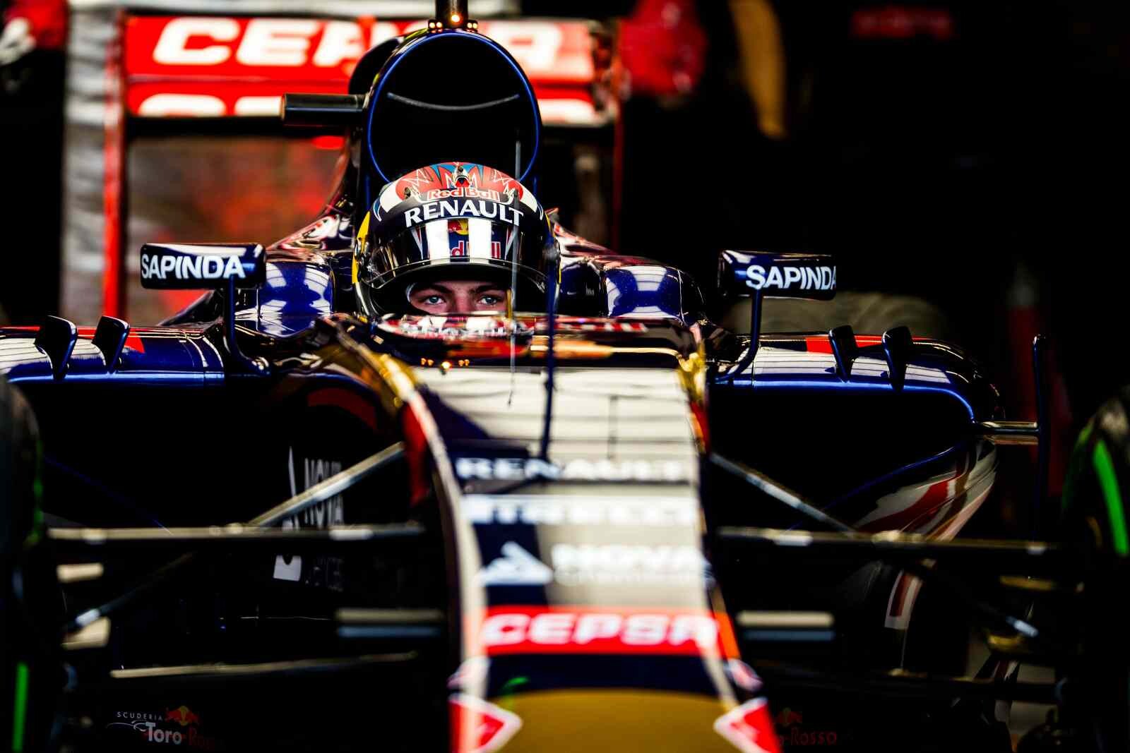 Max_Verstappen_Scuderia_Toro_Rosso_US_Grand_Prix_FP