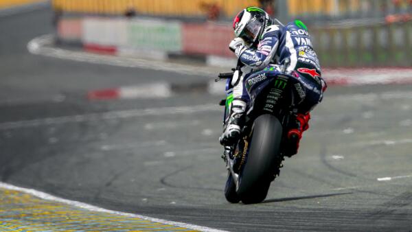 images_2016_MotoGP_05_160508_FRA_MotoGP_Lorenzo