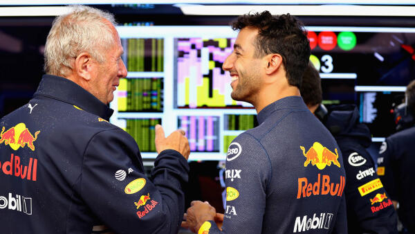 1920x1080-Helmut-Marko-Daniel-Ricciardo-Red-Bull-Racing-2018