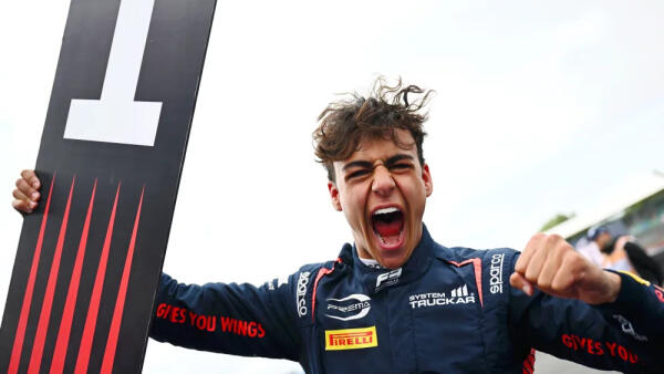 Lindblad pakt dubbel silverstone