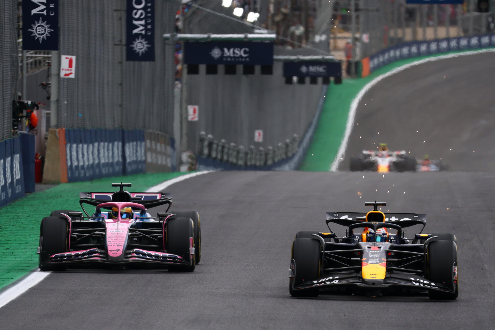 Max Verstappen en Pierre Gasly - F1 Grand Prix van Brazilië 2025