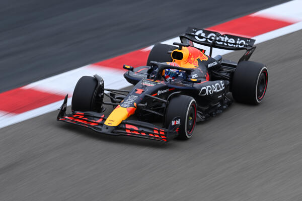 Red Bull Max Verstappen test bahrein 2025