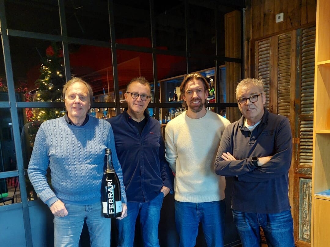 foto van de podcast 2:12:24 