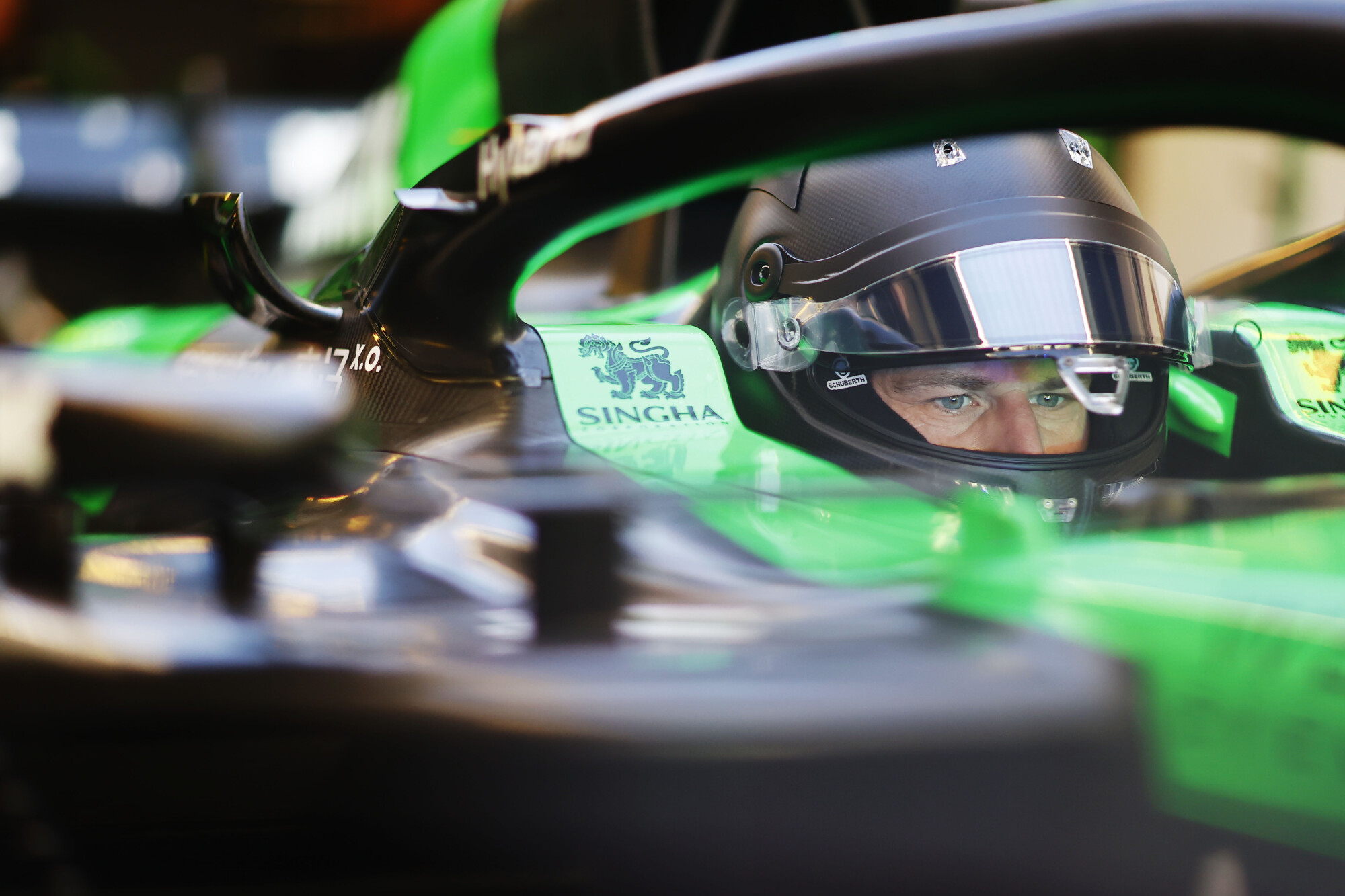 hulkenberg in sauber garage