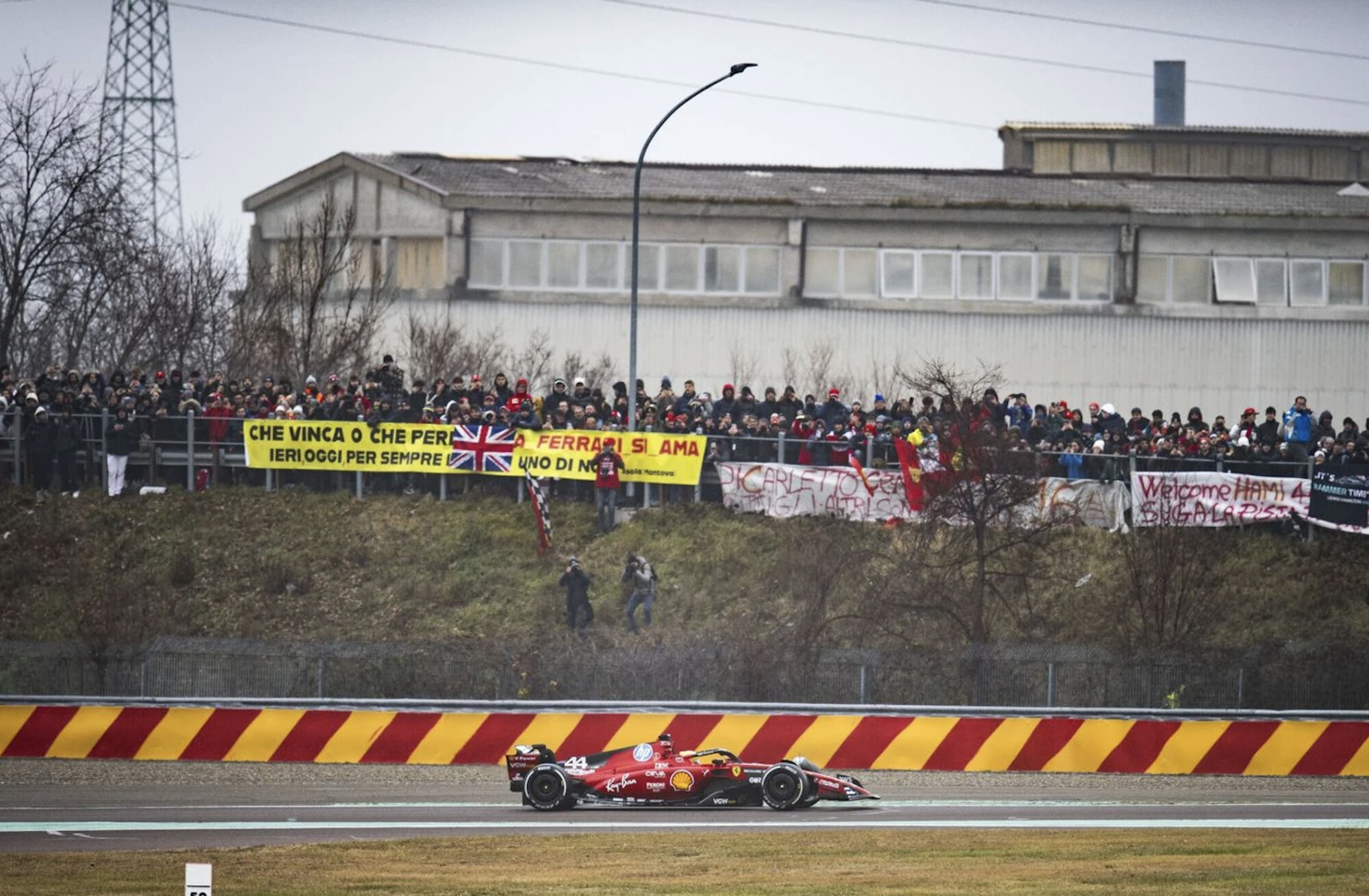 Hamilton test Ferrari 2025