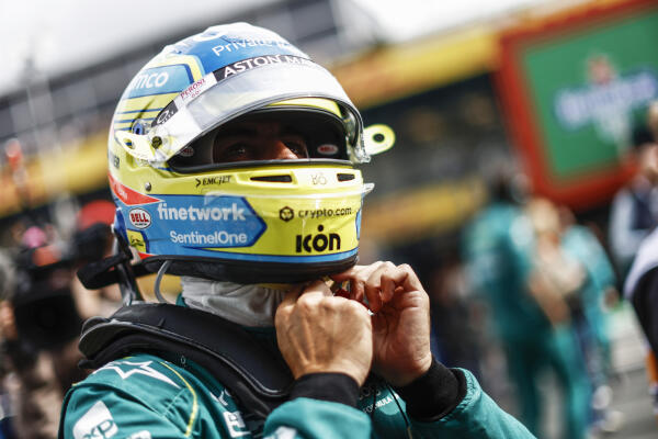 GP2313_121744_U1A6055