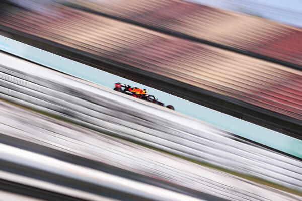 SI202105070297_hires_jpeg_24bit_rgb