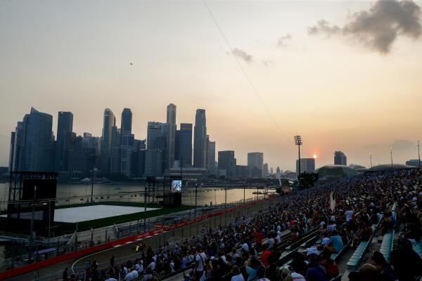 singaporesaturday1-692538