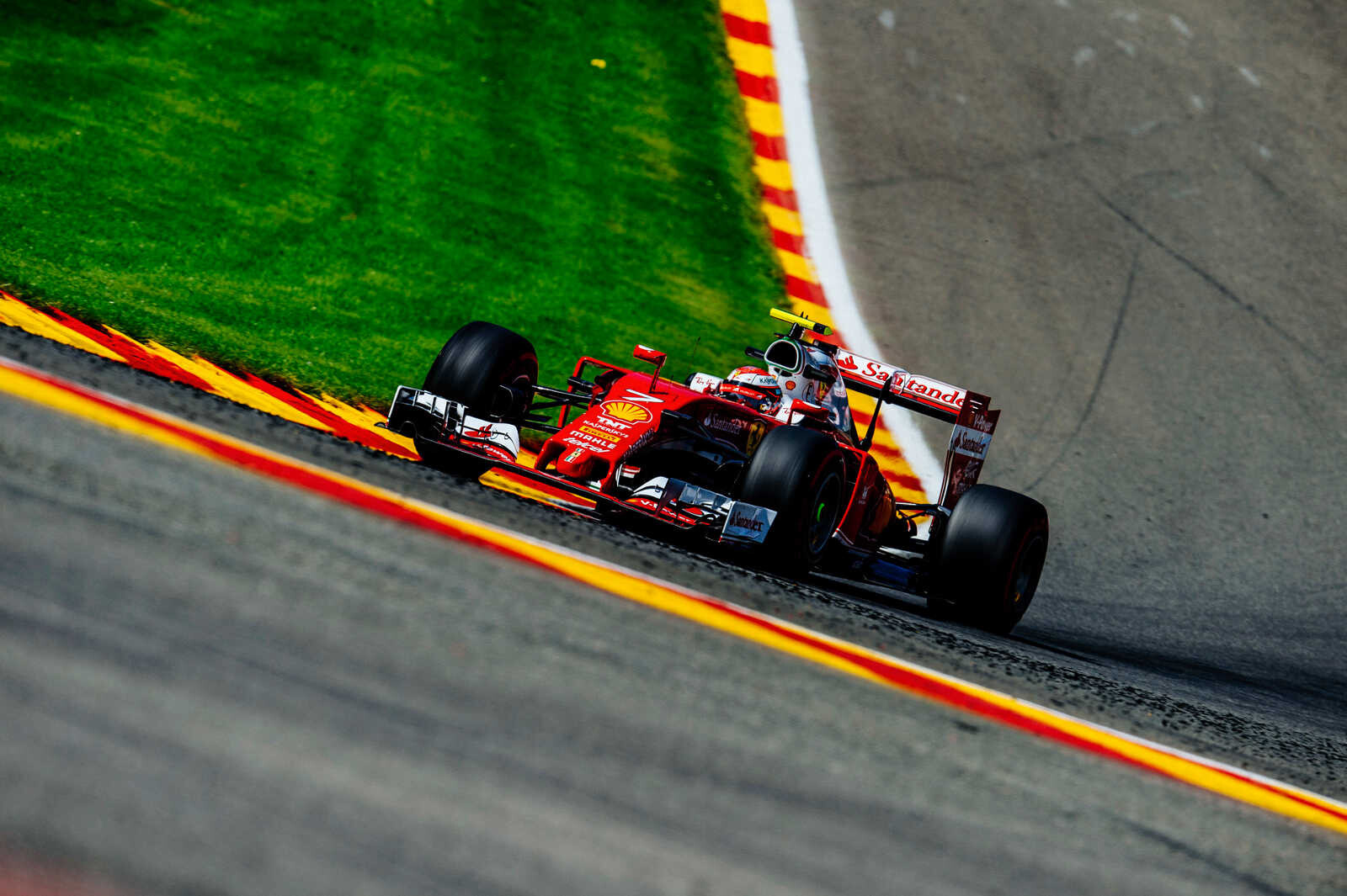 Kimi_Raikkonen_Ferrari_F1_GP_Belgie_2016_T