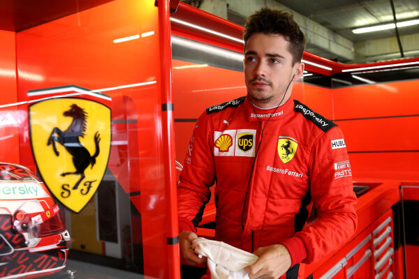 20033-scuderia-ferrari-portuguese-gp-gallery-quali