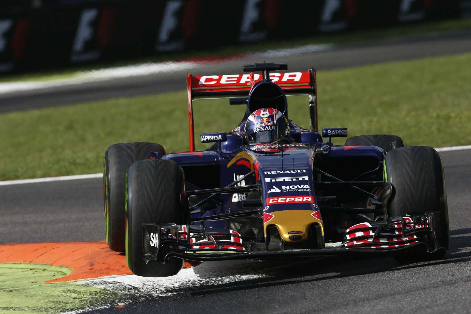 Max_Verstappen_Scuderia_Toro_Rosso_FP3_Grand_Prix_Italie_2015