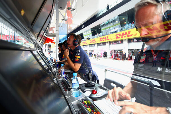 AP-1W4GKZUSD1W11_news