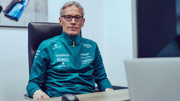 Mike-Krack-Aston-Martin-Formel-1-2022-169Inline-91c7cc51-1878427