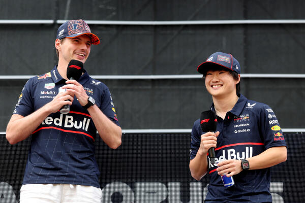 Max Verstappen Yuki Tsunoda Oostenrijk 2025