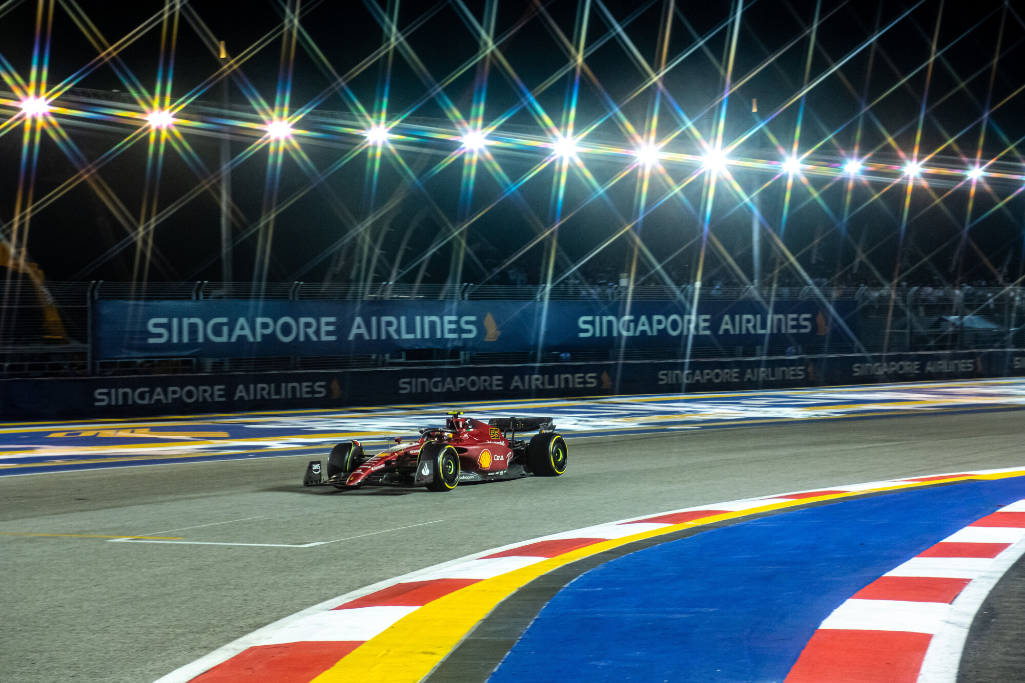 220044-scuderia-ferrari-singapore-gp-sunday_ca3fc34c-2479-424f-bb96-99cece84575c