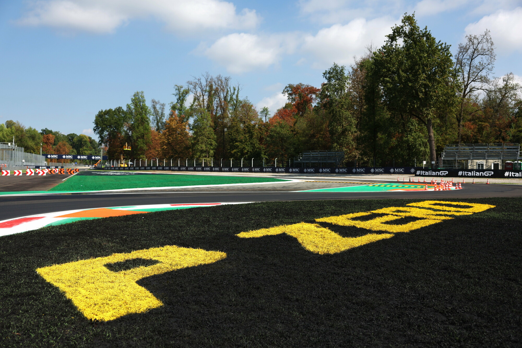 Monza donderdag pirelli