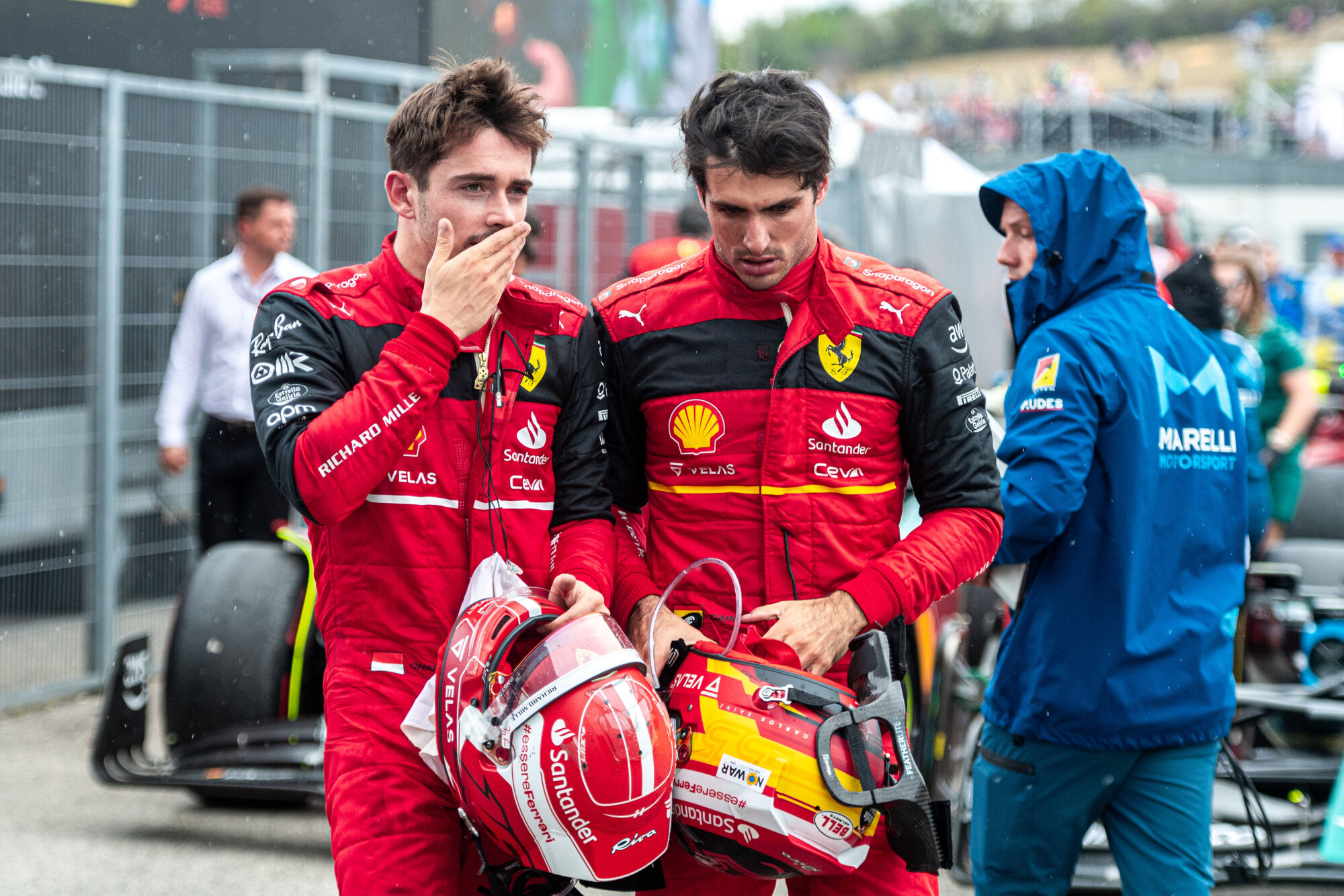 Leclerc en Sainz - in gesprek - Hongarije 2022