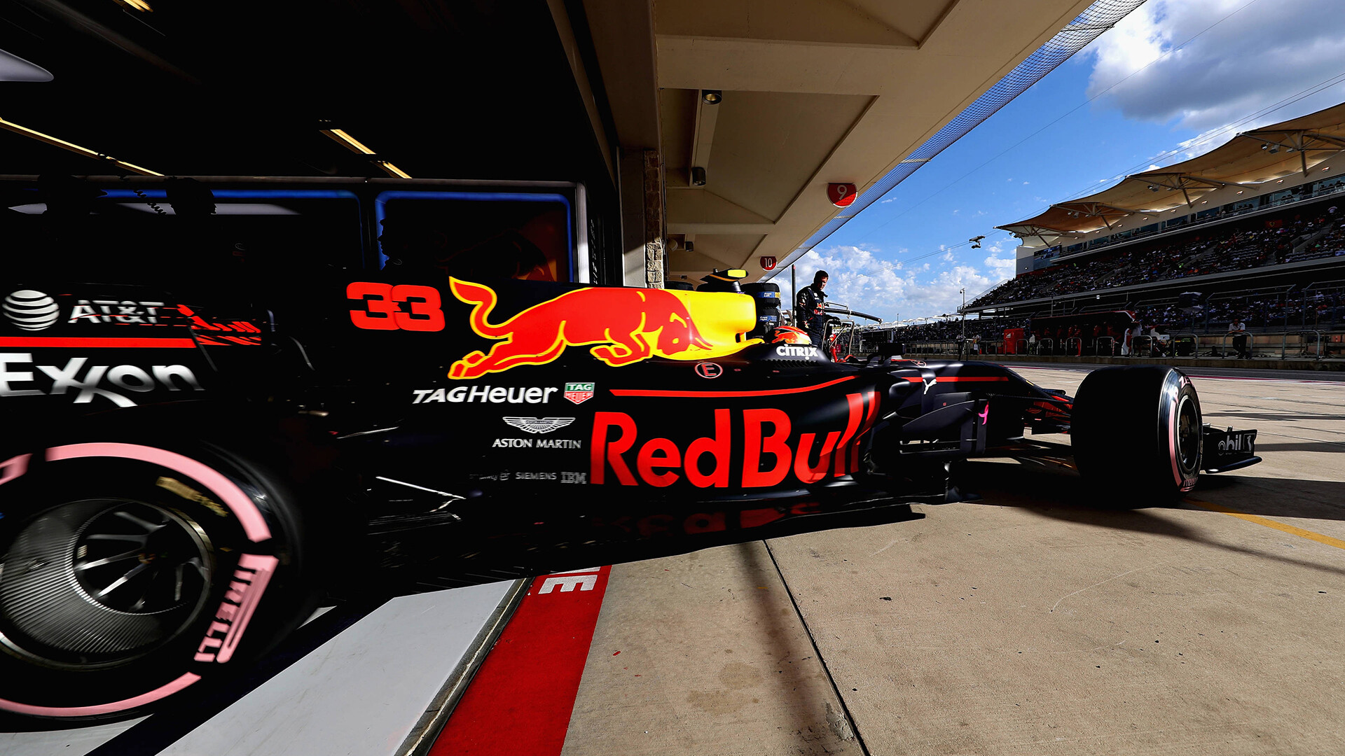 1920x1080-Max-Verstappen-Red-Bull-Racing-GP-VS-2017