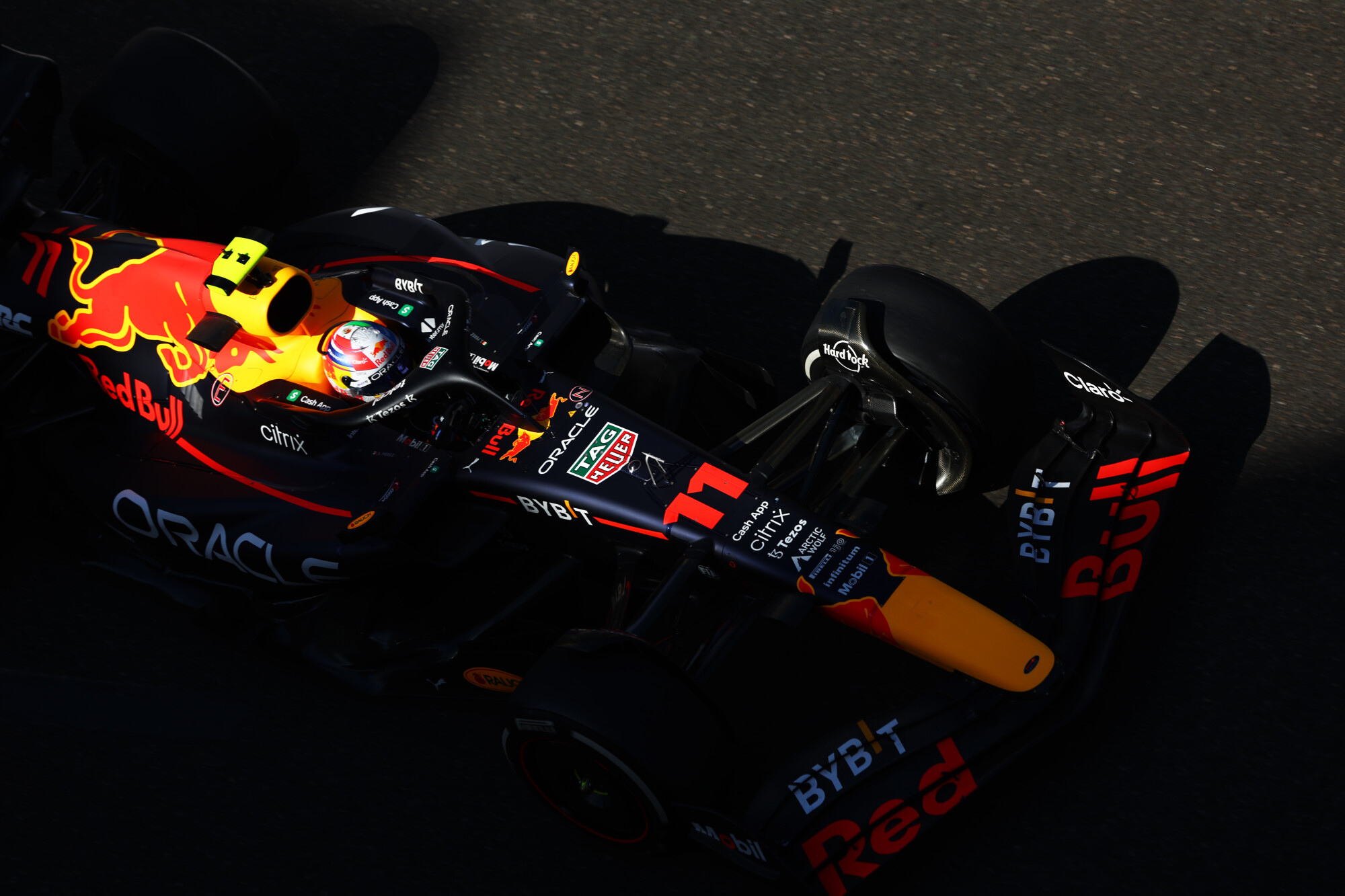 Sergio Perez - Bakoe 2022 - rijdend bovenaf